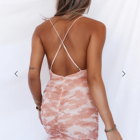 Dress - Picture 2 of 5